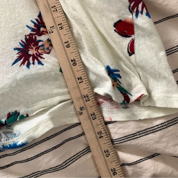 Madewell Knot Front Tee in Hawaiian Hideaway. Size XL - Picture 7 of 10